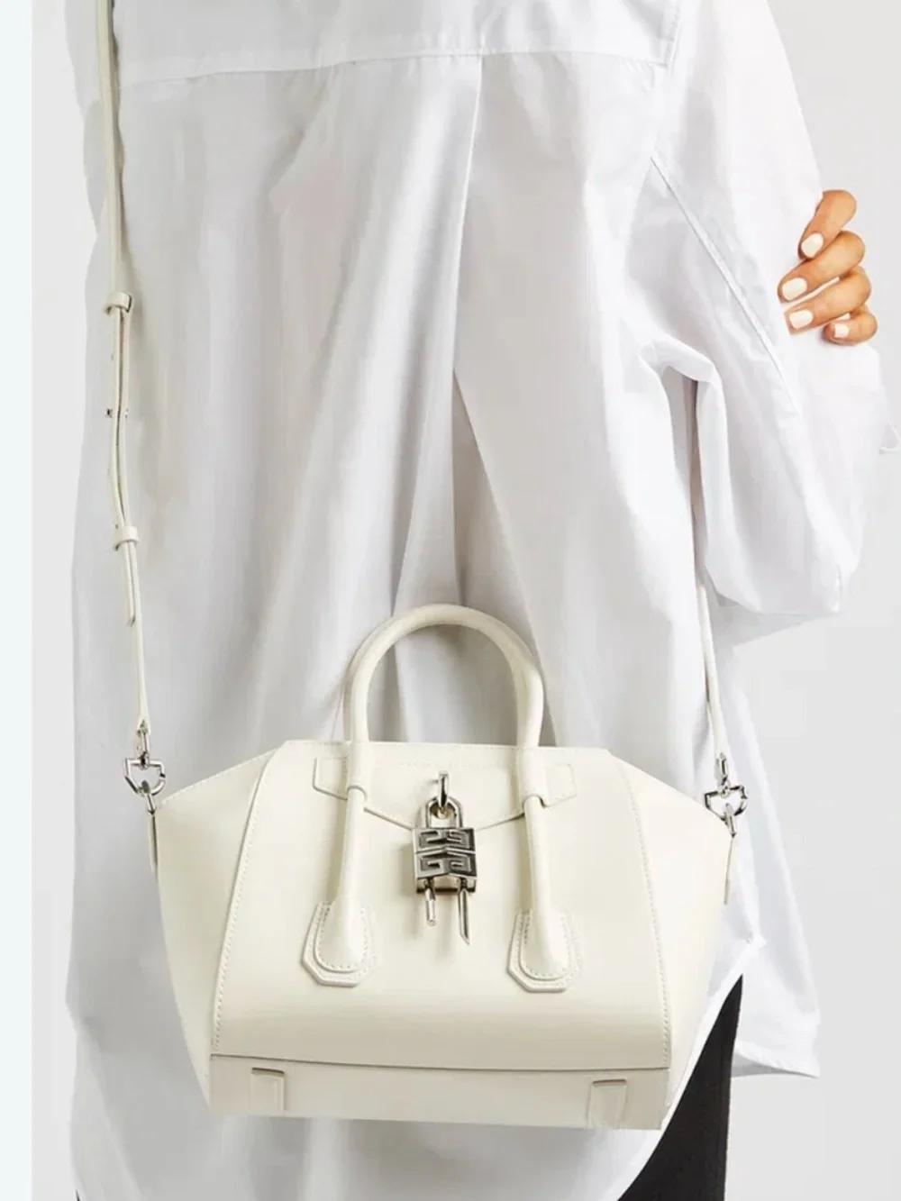 Givenchy authentic timeless